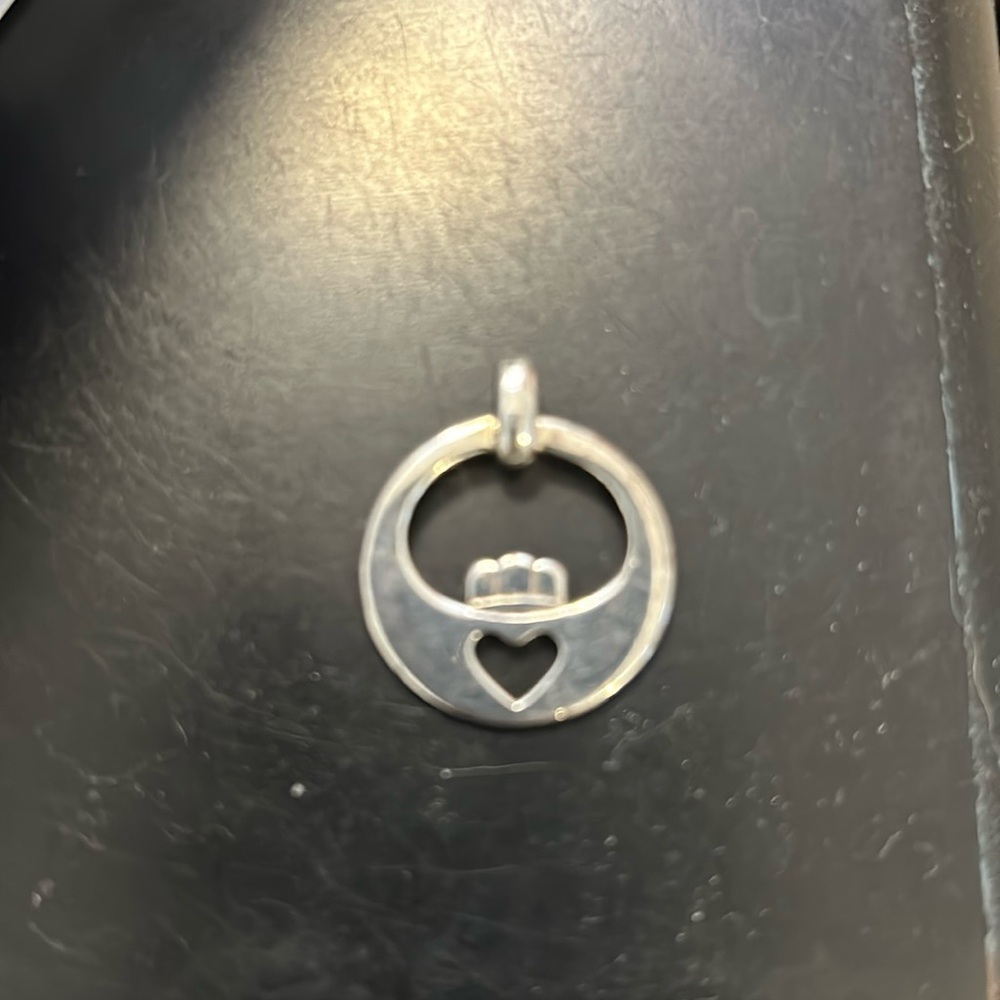 Claddagh pendant